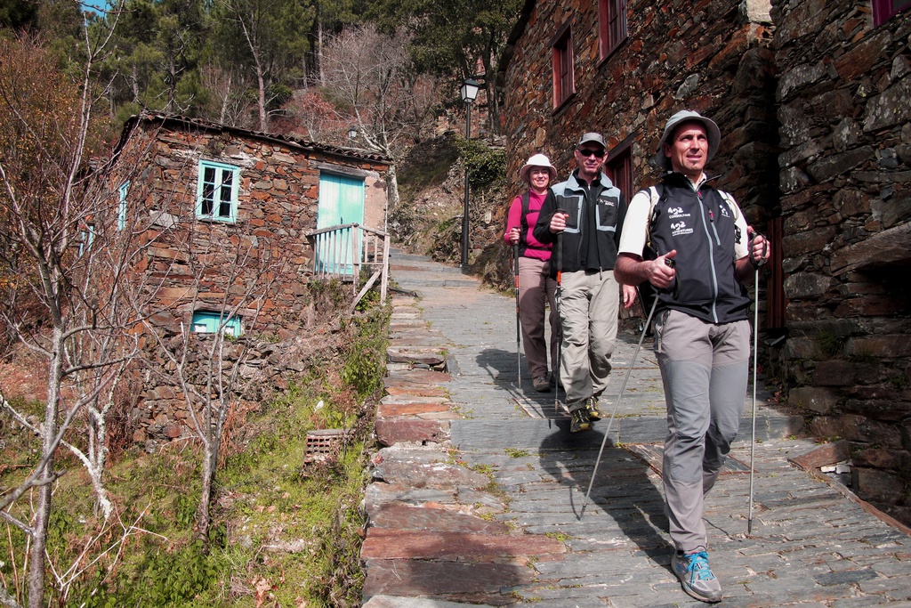Viagem a Pé pelas Aldeias do Xisto