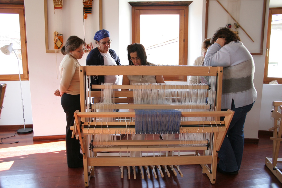 Viaja. Partilha. Pertence.