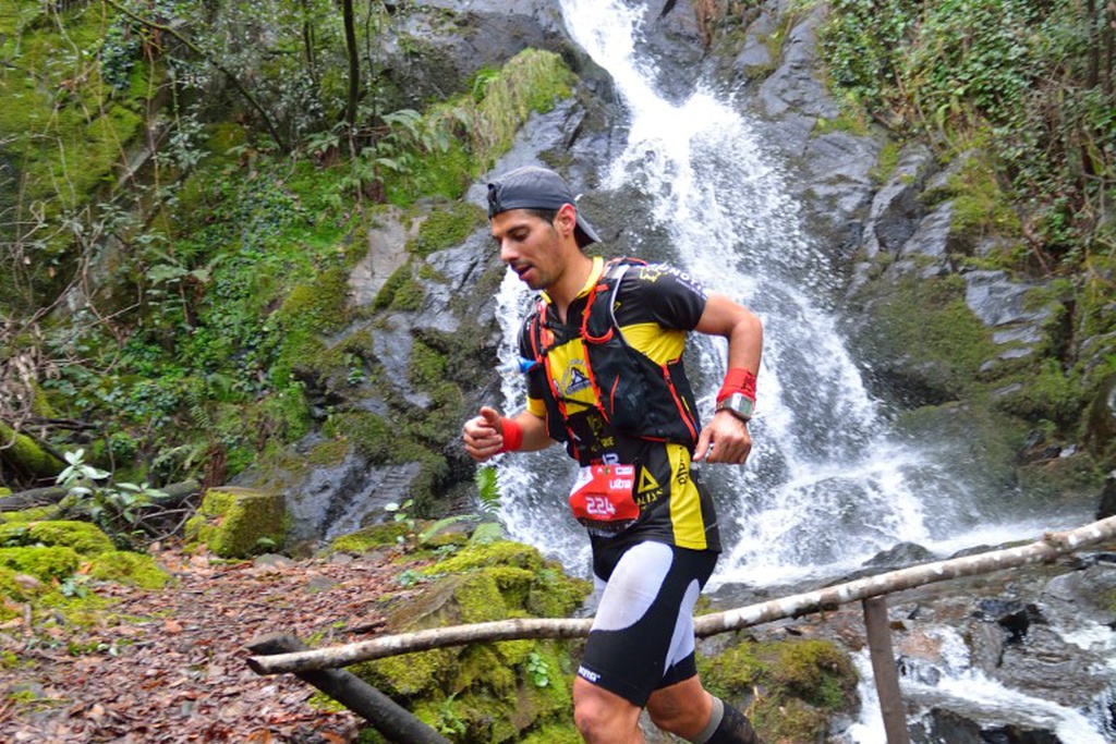 Miranda do Corvo Town Hall and Abútrica Association receive the "flag" from the Trail World Cup 2019