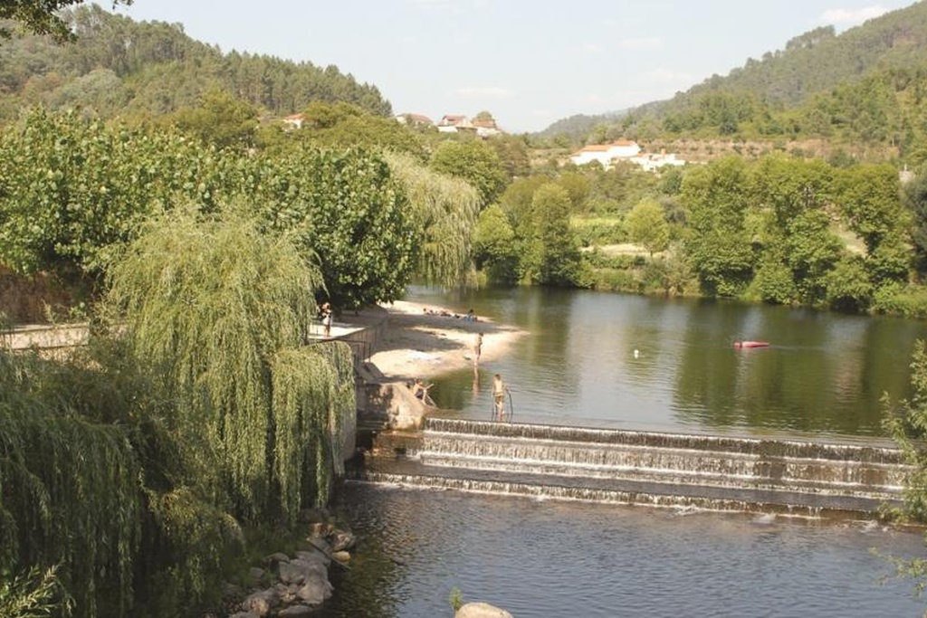 Schist Walking Trail of Aldeia das Dez 3 – The Footprint of the Ermit