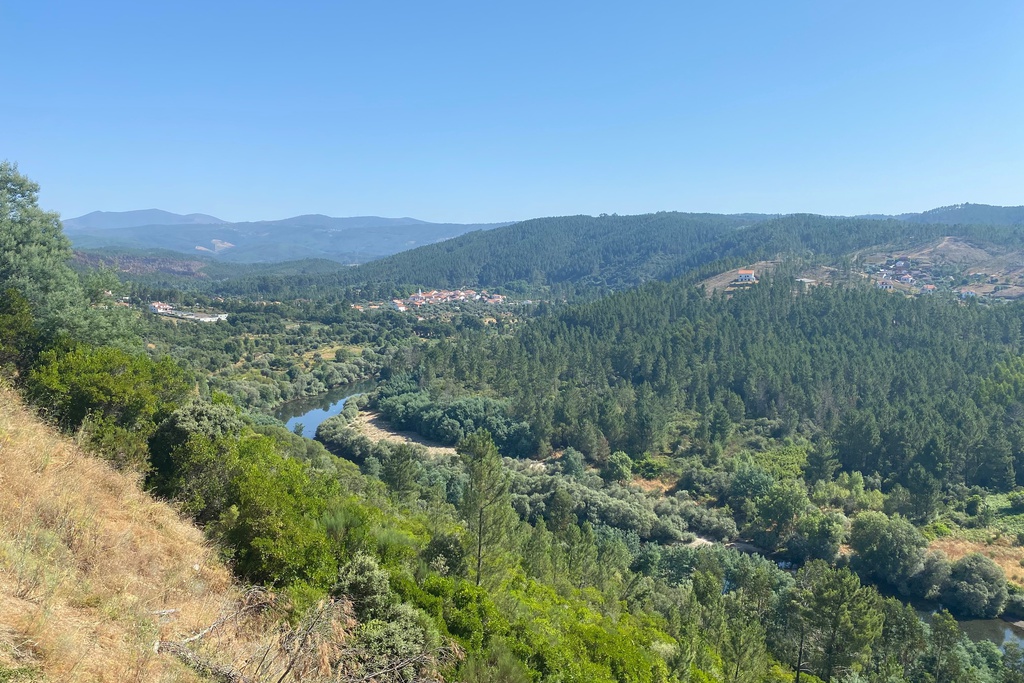 Meanders - Janeiro de Baixo Rest Area > Admoço - GRZ on Foot: Stage 5