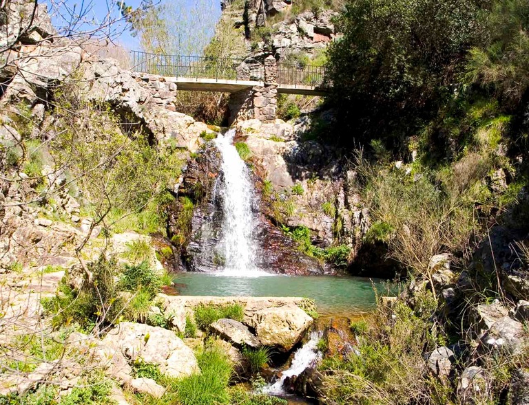 Penedo Furado River Beach