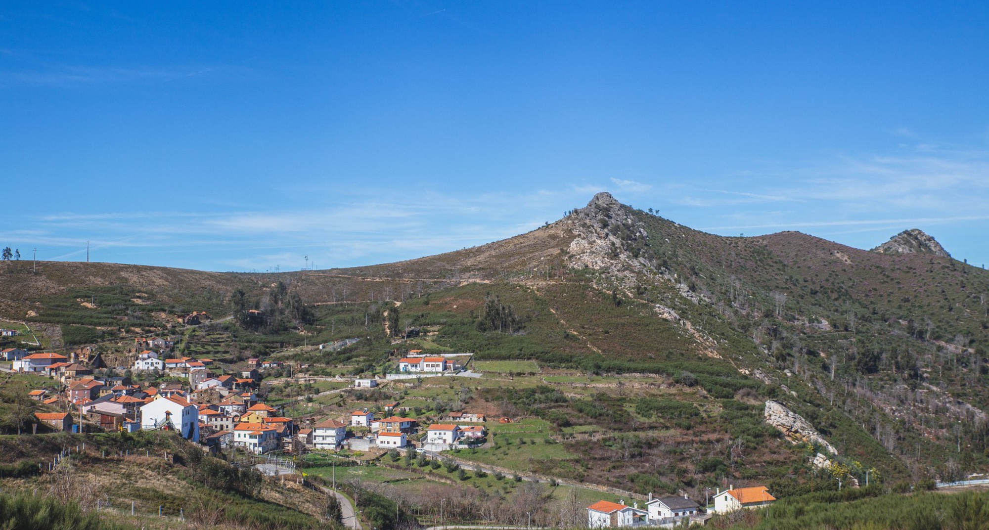 AXTrail Series: És tu e o Trilho