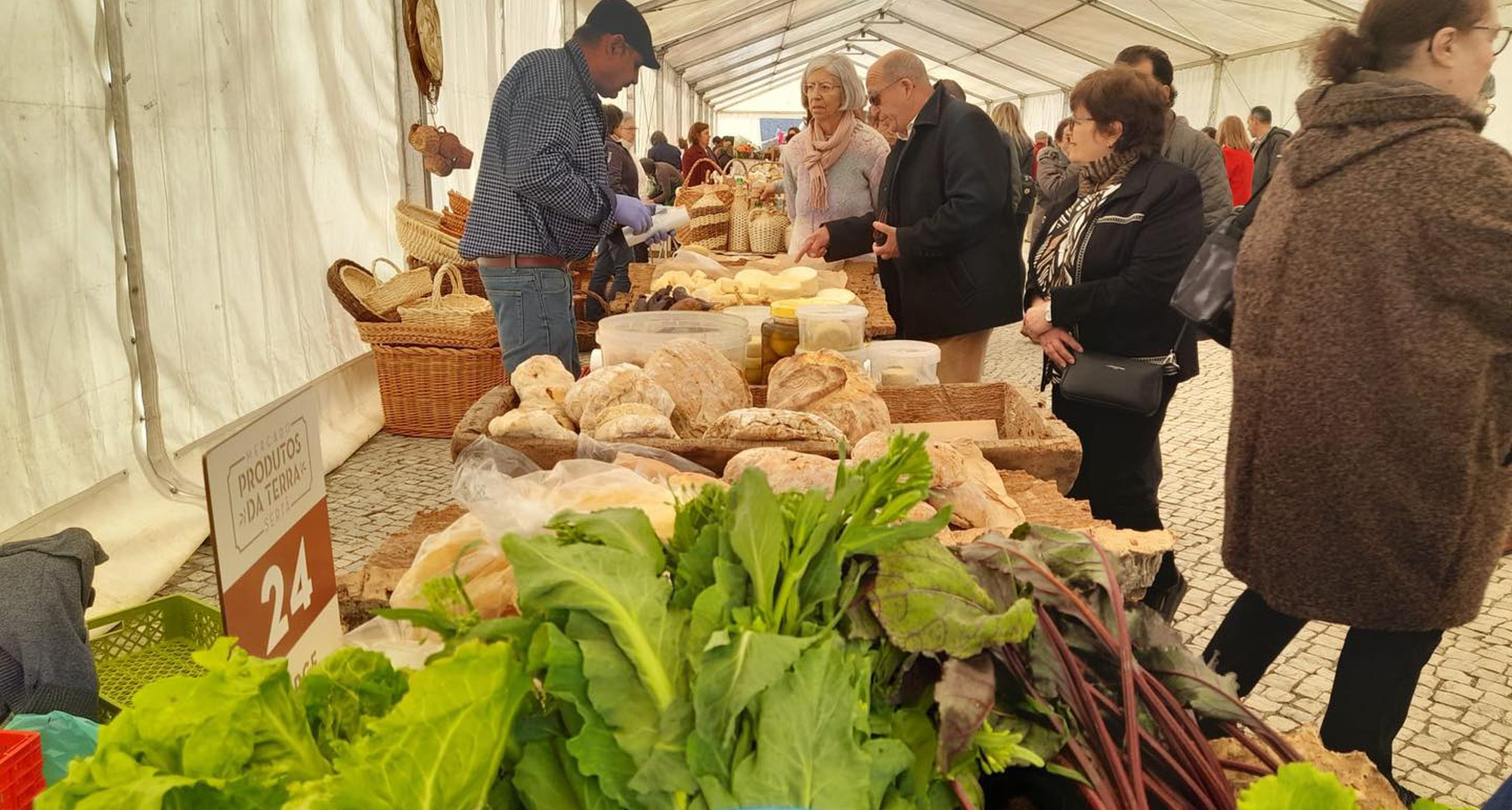 Produtos da Terra: Queijos e Enchidos